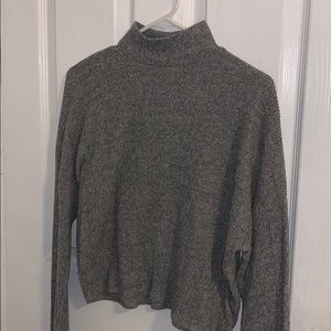 Gray cardigan pullover
